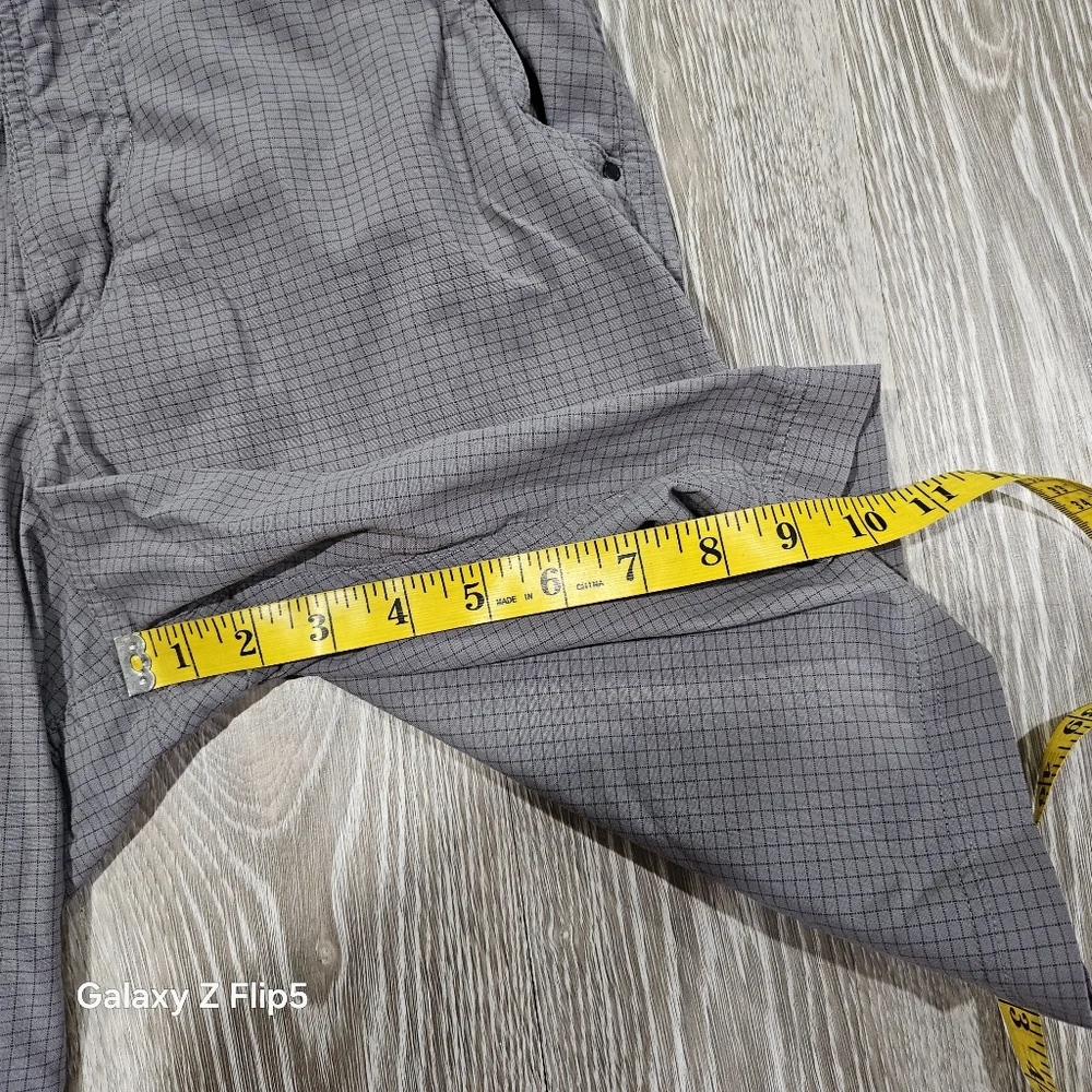 Lululemon Mens Kahuna Golf Shorts Size 32 Gray Check Chino Nylon - Picture 5 of 8